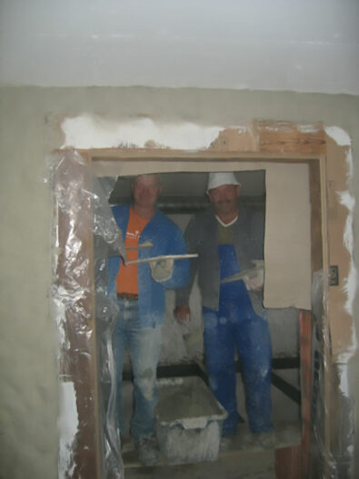 Taverne Prandegg Umbau Arbeiter